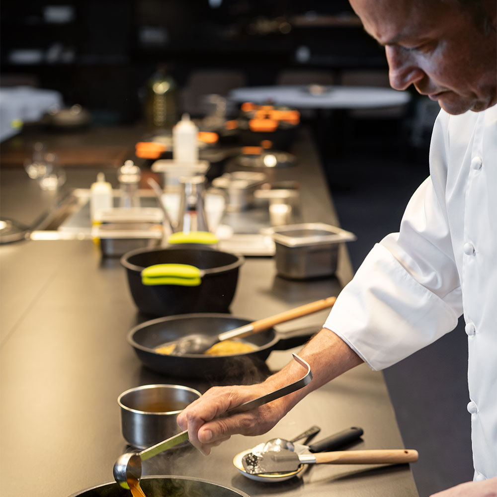 Foodie Stock Pot w/ Glass Lid