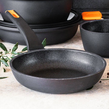 Efficient Pro Cast Aluminum Sauté Pan with Non-Stick