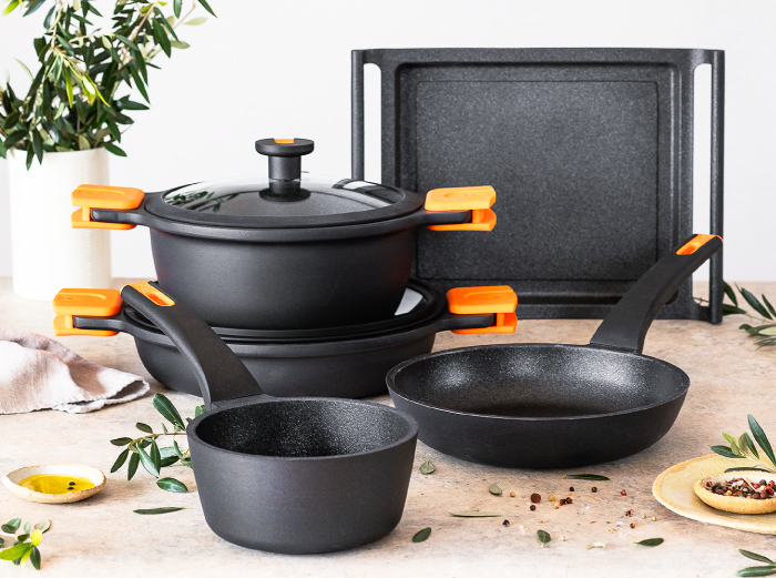 Efficient Pro Cast Aluminum Sauté Pan with Non-Stick